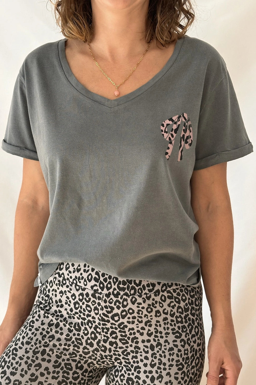 Oversize Shirt mit V-Ausschnitt